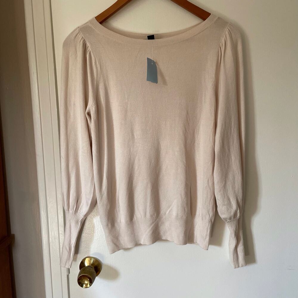 Ann Taylor NWT Workwear Minimalist Closet Essential Top